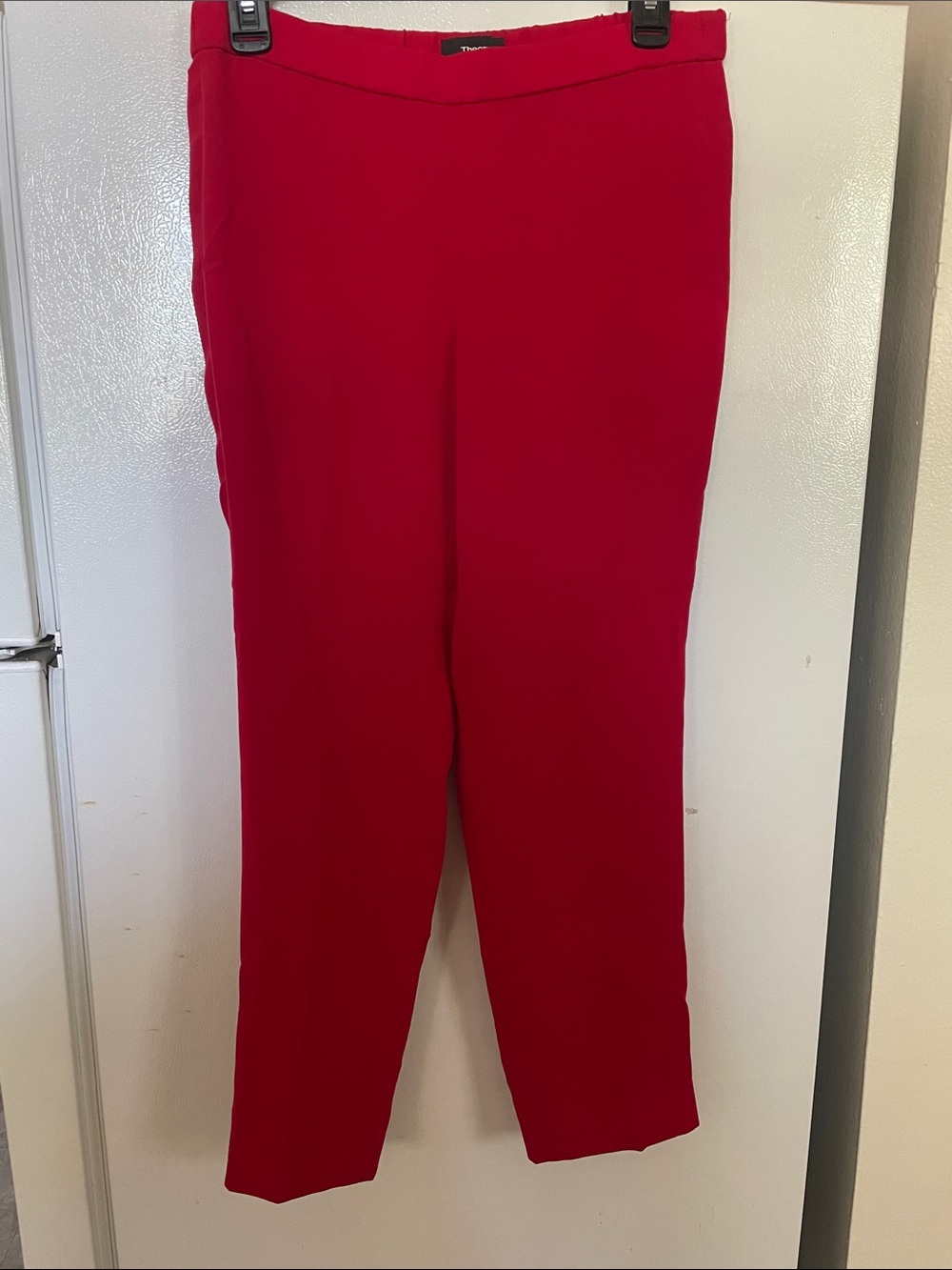 Theory Women's Size 2 Red Elastic Band Pant Sleek Comfort Versatile‎